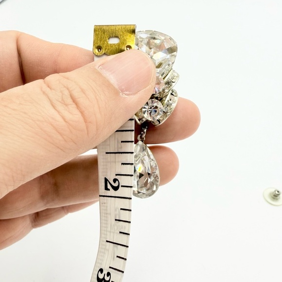 Vintage Crystal Clear Rhinestone Dangle Earrings - Picture 6 of 6